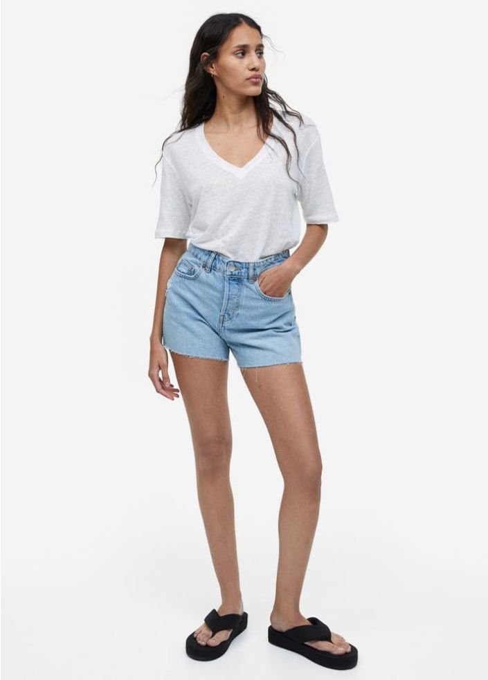 V-neck linen T-shirt - Image 6